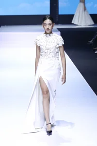 Vietnamese Fashion Icons Hoang Thuy and Thanh Hang Showcase Stunning Styles in New Exclusive Fashion Gallery - image 16