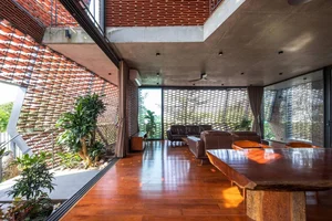 The Power of Natural Light: Why It Defines High-Quality Residential Architecture - image 1