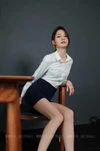 IESS Sixiangjia 813: Xiao Liu Featuring Professional Secretary Style and Elegant Office Fashion Photography - image 111