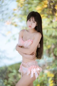 Elegant Pink Aesthetic Cosplay and Fashion Photography by Meng Ya Er: A Stunning 46-Image Collection of Soft Pastel Style - image 14