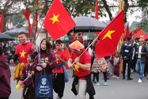Vietnam Women’s Football Star Shows Support for Xuan Son and National Team Ahead of Singapore Clash - image 3