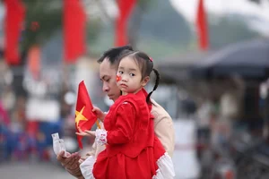 Vietnam Women’s Football Star Shows Support for Xuan Son and National Team Ahead of Singapore Clash - image 5
