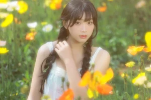 Elegant Portraiture: Yao Xin Zai Zhang Ge in YiTuYu Art Language Vol.4242 - image 1