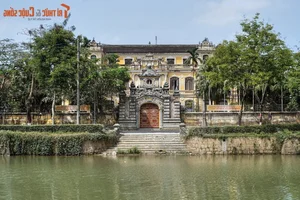 The Architectural Legacy of King Khai Dinh: Exploring the Unique Fusion of Eastern and Western Styles in Hue - image 10