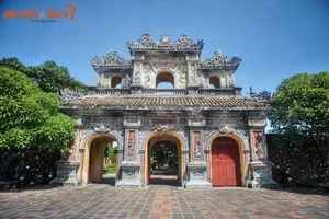 The Architectural Legacy of King Khai Dinh: Exploring the Unique Fusion of Eastern and Western Styles in Hue - image 11