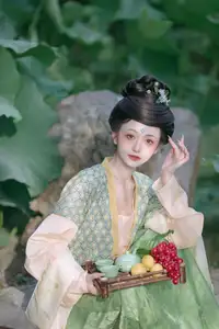 Chi Yan Zai Zhe Li in Lotus Pond, YiTuYu Vol.8730 | Captivating Ancient Beauty - image 16