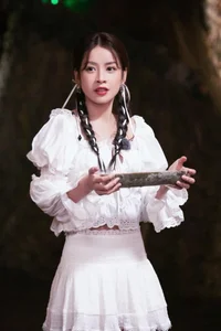 Chi Pu’s Incredible Style Evolution: Tracking the Vietnamese Star’s Stunning Beauty Transformation Over the Years - image 1