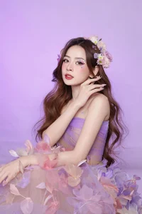 Chi Pu’s Incredible Style Evolution: Tracking the Vietnamese Star’s Stunning Beauty Transformation Over the Years - image 9