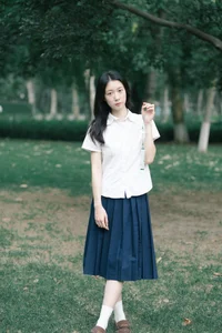 Youthful Grace in YiTuYu Art Language Vol.7641 Featuring Si Mao Shao Nu - image 17