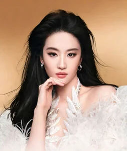 Liu Yifei Radiates Ethereal Beauty in Exquisite Haute Couture Fashion Gallery - image 0