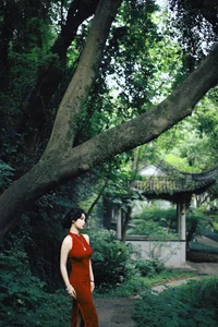 Elegant Red Cheongsam Fashion Photography: Wu Yu Cao Mei in Fushan Park | YiTuYu Art Language Vol.9329 Exclusive Collection - image 2
