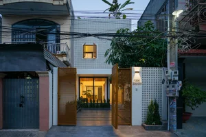 May House in Bien Hoa: Revolutionizing Urban Living with Split-Level Design and Natural Light - image 7