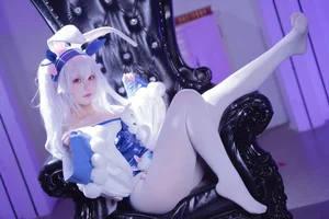 Dreamy Aesthetics: Coser lunananya as Laffey II from Azur Lane - image 1