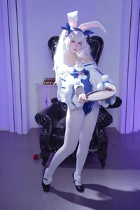 Dreamy Aesthetics: Coser lunananya as Laffey II from Azur Lane - image 2