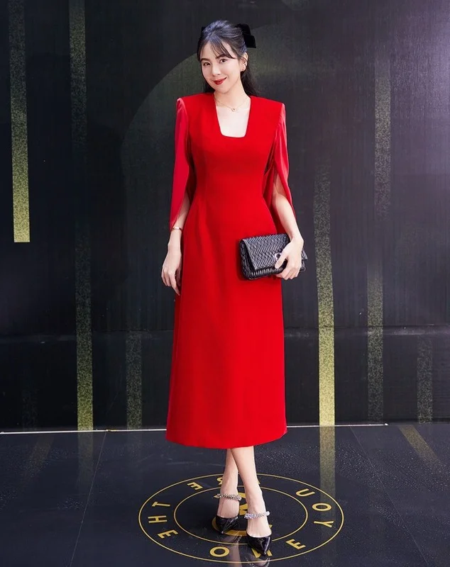 Elegance Redefined: Runner-up Huyen My and MC Mai Ngoc Showcase Stunning Style and Sophistication