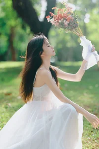 YiTuYu Art Language Vol.7484: The Grace of Xiao Le Ge Fei Xiang - image 6