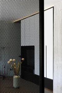 Milanese Minimalism: A Sun-Drenched 60m2 Apartment Redefined by Light and Iron Frames - image 19