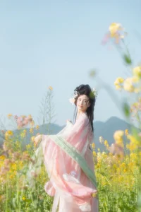 YiTuYu Art Language Vol.7132: Captivating Portraits of the Stunning Model A Xiao - image 16