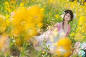 YiTuYu Art Language Vol.7132: Captivating Portraits of the Stunning Model A Xiao - image 0