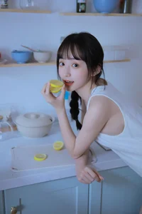 YiTuYu Art Language Vol.7547: Modern Sophistication with Licaicain - image 28