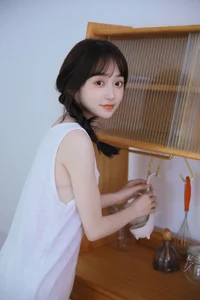 YiTuYu Art Language Vol.7547: Modern Sophistication with Licaicain - image 2