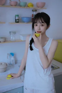 YiTuYu Art Language Vol.7547: Modern Sophistication with Licaicain - image 4