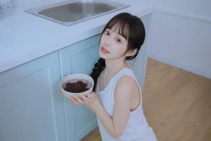 YiTuYu Art Language Vol.7547: Modern Sophistication with Licaicain - image 5