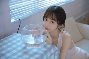 YiTuYu Art Language Vol.7547: Modern Sophistication with Licaicain - image 11