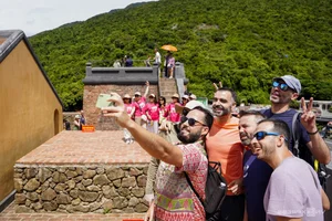 Hai Van Quan Reopens to Crowds: A Historic Journey Between Da Nang and Hue - image 8