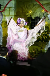 Singer Tuan Hung and Wife Huong Baby Shine as Vedettes in Captivating Fashion Runway - image 13