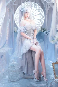 Stunning Nikke Cinderella Crystal Princess Cosplay by Xuan Xiao Xue Jie: High-Quality Goddess of Victory Photography and Anime Inspiration - image 5