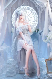 Stunning Nikke Cinderella Crystal Princess Cosplay by Xuan Xiao Xue Jie: High-Quality Goddess of Victory Photography and Anime Inspiration - image 3