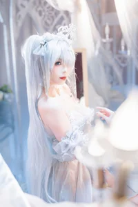 Stunning Nikke Cinderella Crystal Princess Cosplay by Xuan Xiao Xue Jie: High-Quality Goddess of Victory Photography and Anime Inspiration - image 19