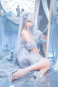 Stunning Nikke Cinderella Crystal Princess Cosplay by Xuan Xiao Xue Jie: High-Quality Goddess of Victory Photography and Anime Inspiration - image 33