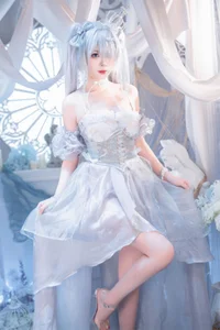 Stunning Nikke Cinderella Crystal Princess Cosplay by Xuan Xiao Xue Jie: High-Quality Goddess of Victory Photography and Anime Inspiration - image 22