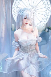 Stunning Nikke Cinderella Crystal Princess Cosplay by Xuan Xiao Xue Jie: High-Quality Goddess of Victory Photography and Anime Inspiration - image 16