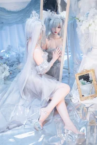 Stunning Nikke Cinderella Crystal Princess Cosplay by Xuan Xiao Xue Jie: High-Quality Goddess of Victory Photography and Anime Inspiration - image 13