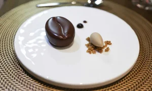 Luxury Dining in Ho Chi Minh City: A 4 Million VND British Dinner Experience - image 6