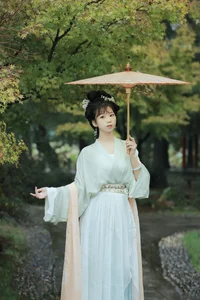 YiTuYu Art Language Vol.7331: The Sophisticated Charm of Zhou Zhou Ay - image 1