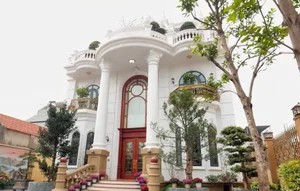 Luxury Countryside Living: Inside the Stunning 20 Billion VND Wooden Villa Built for a Peaceful Retreat - image 1