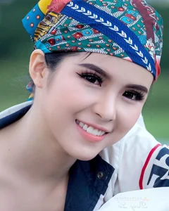 Stunning Visuals of Ngoc Tram: A Collection of Elegant and Bold Portraits - image 98
