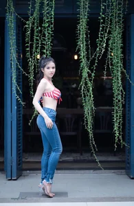 Stunning Visuals of Ngoc Tram: A Collection of Elegant and Bold Portraits - image 23