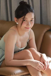Qiuqiu Sunshine Lover: Bright and Vibrant IESS Photography Collection - image 1