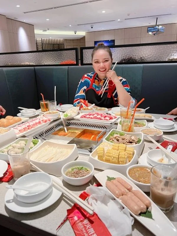 The Transformation of 'Cô Hai Báo': Netizens React to Viral Weight Loss Success