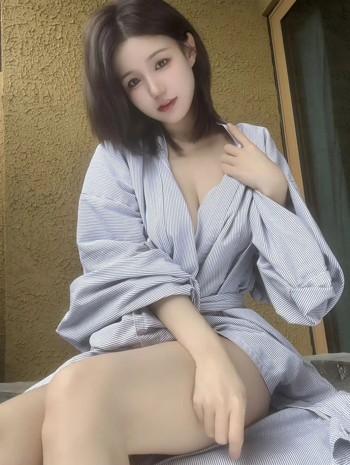 Coser Xiao Cang Qian Dai W: Alluring Beauty in Exclusive Fantia Subscription Part01