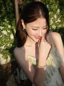 Stunning Close-Up Portraits of Thai Actress Baifern Pimchanok: Flawless Beauty and Artistic Photography Inspiration for Your Next Mood Board - image 1
