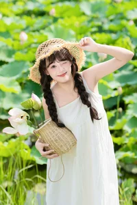 YiTuYu Art Language Vol.10233 Xia Yu Xiao Nian: A 28P Journey of Elegant Portraiture - image 22