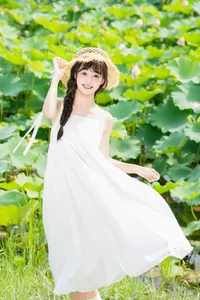 YiTuYu Art Language Vol.10233 Xia Yu Xiao Nian: A 28P Journey of Elegant Portraiture - image 2