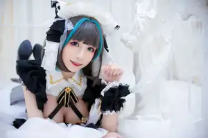 Coser Tomoyo-chan as Azur Lane's Cheshire: Captivating charm and sweet allure. - image 1