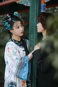 YiTuYu Vol.8634 A Ming: Captivating Ancient Beauty & Intimate Gaze - image 7